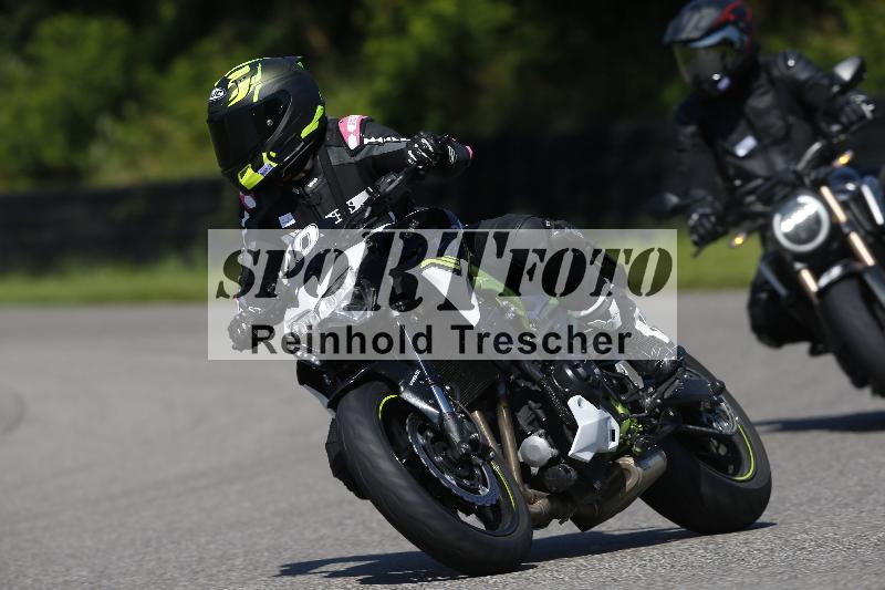 /Archiv-2024/29 12.06.2024 MOTO.CH Track Day ADR/Gruppe blau/10